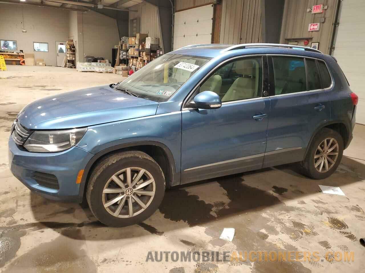 WVGSV7AX8HK013010 VOLKSWAGEN TIGUAN 2017