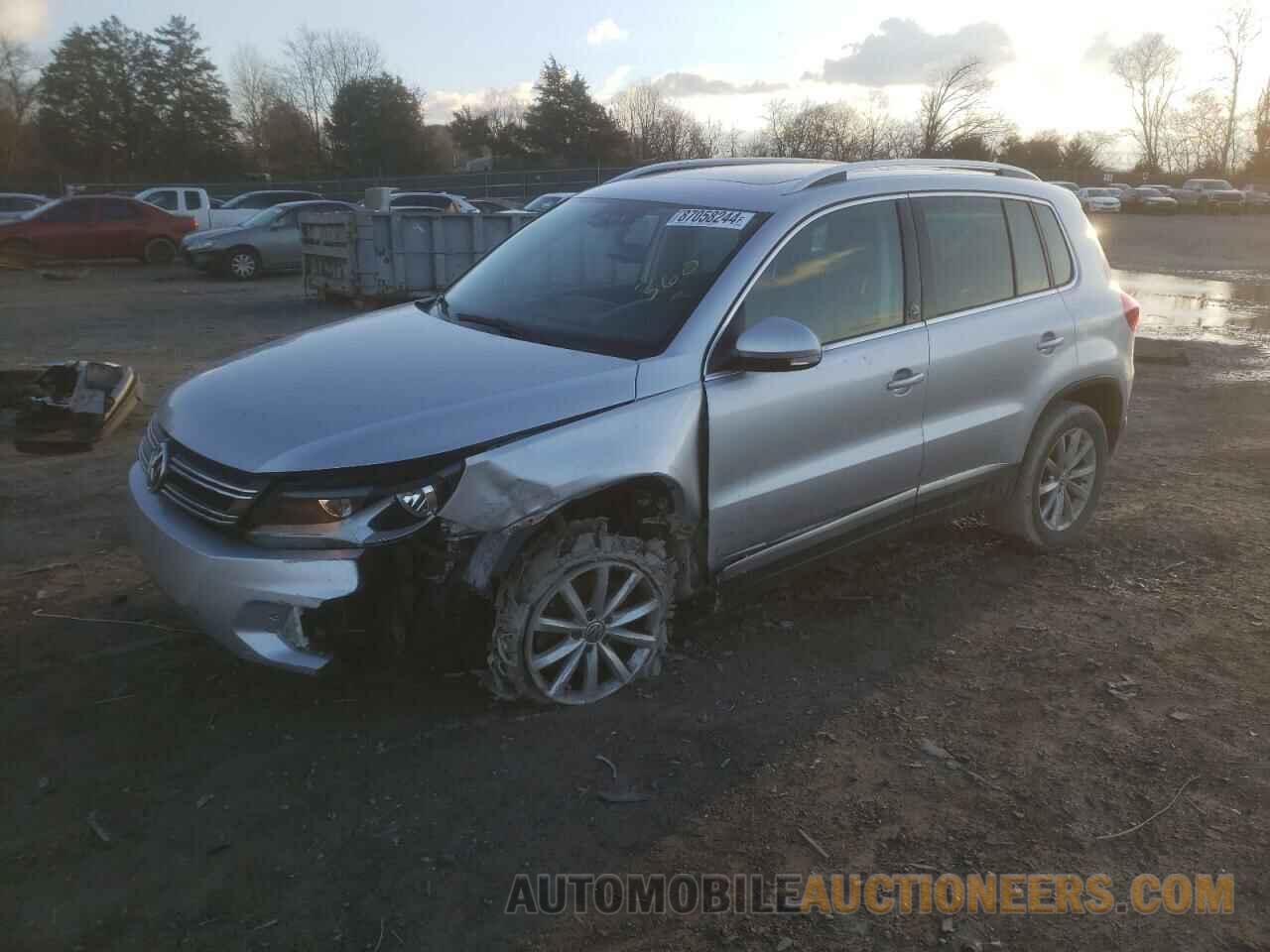 WVGSV7AX9HK022380 VOLKSWAGEN TIGUAN 2017