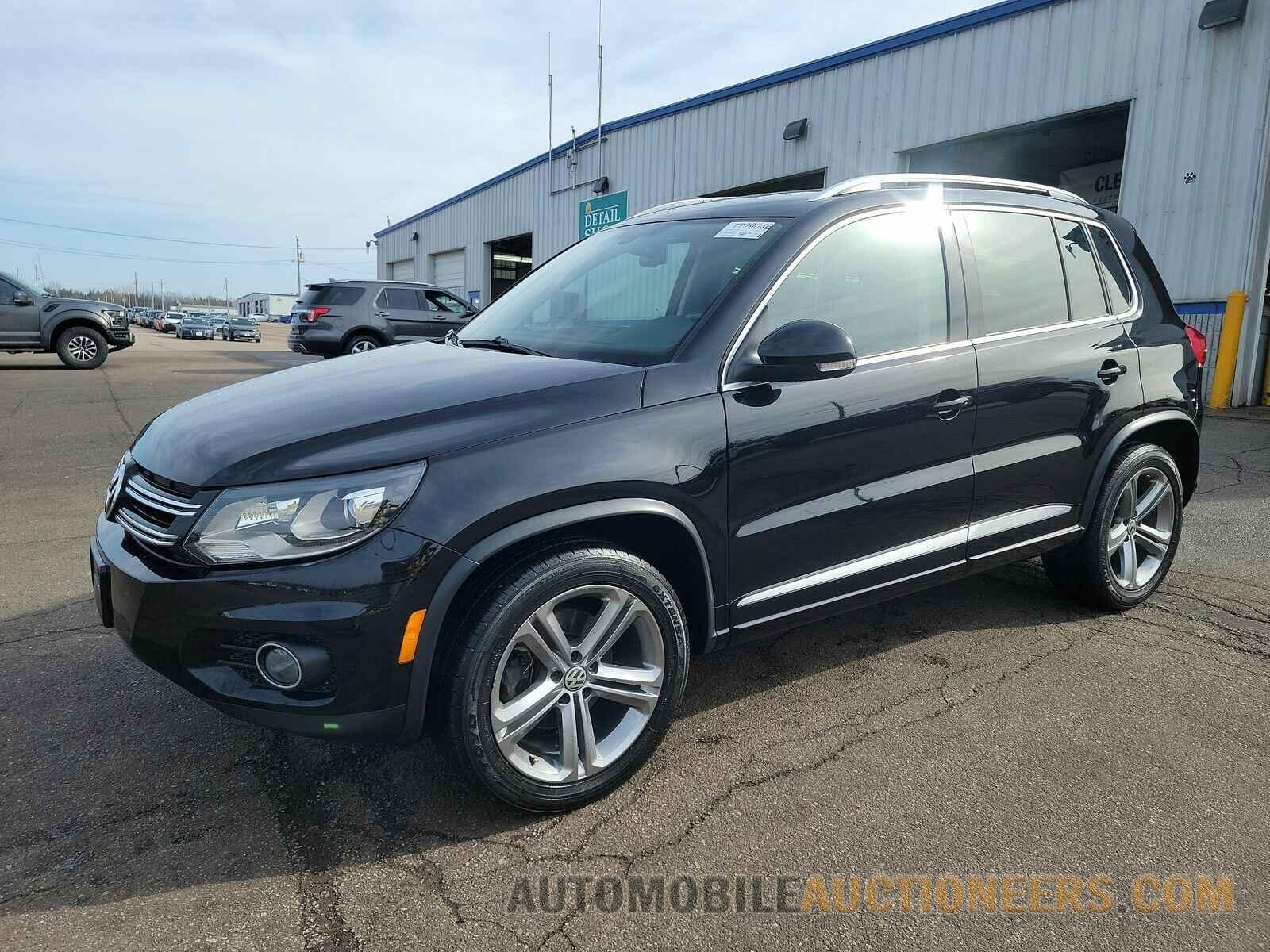 WVGUV7AX6HK023480 Volkswagen Tiguan 2017