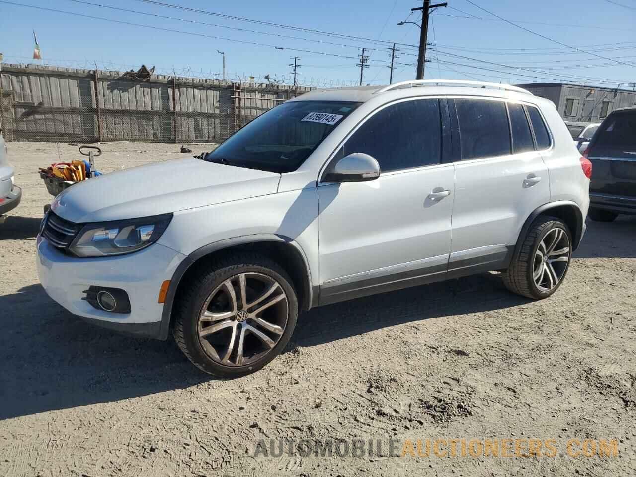 WVGVV7AX8HK038065 VOLKSWAGEN TIGUAN 2017