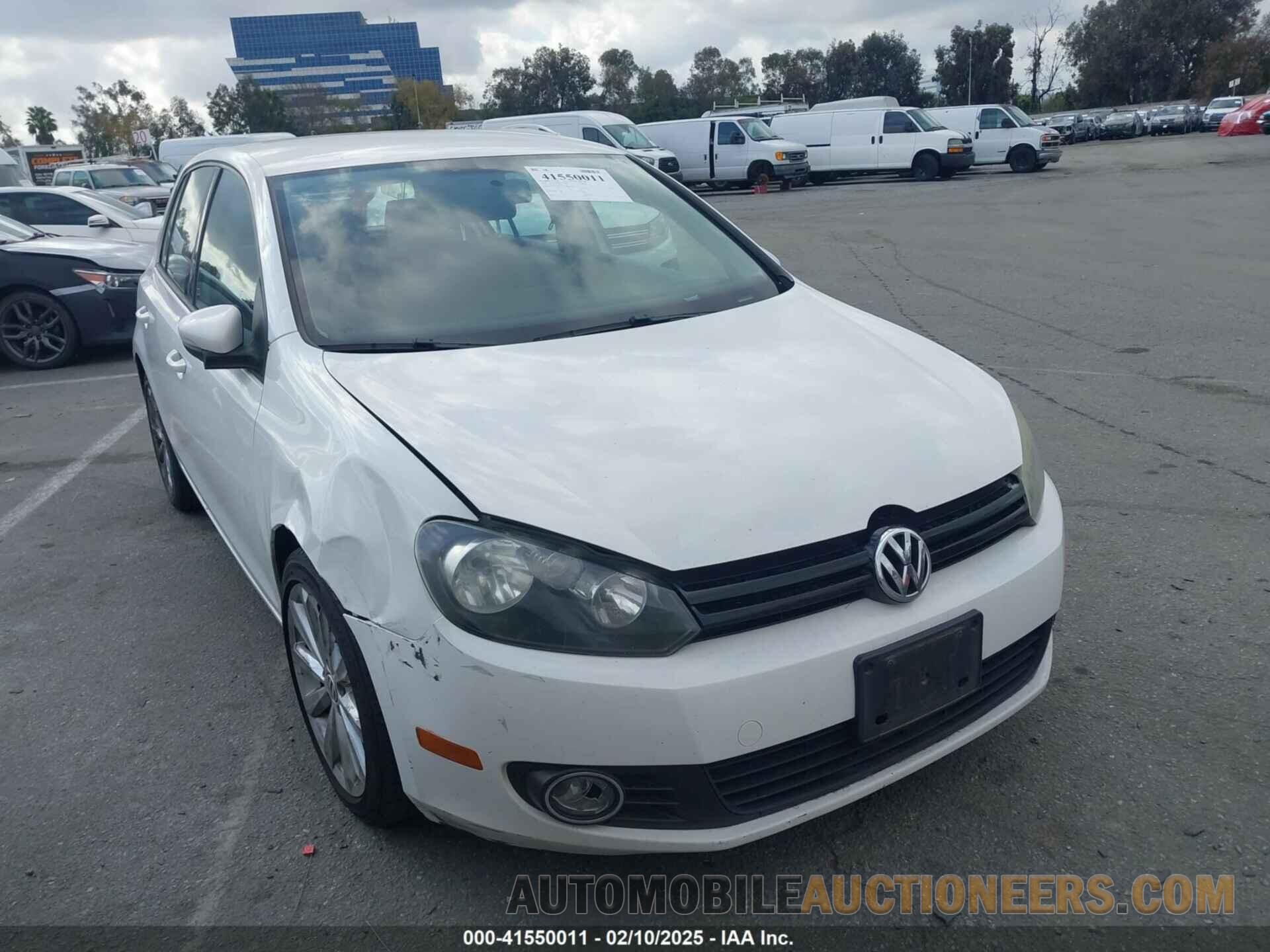 WVWDM7AJ5DW117467 VOLKSWAGEN GOLF 2013