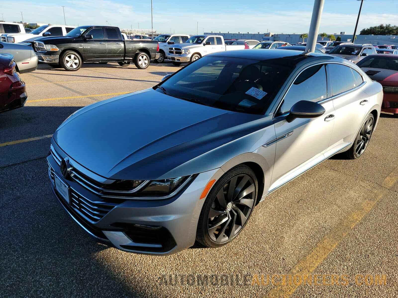 WVWHR7AN2LE013089 Volkswagen Arteon 2020