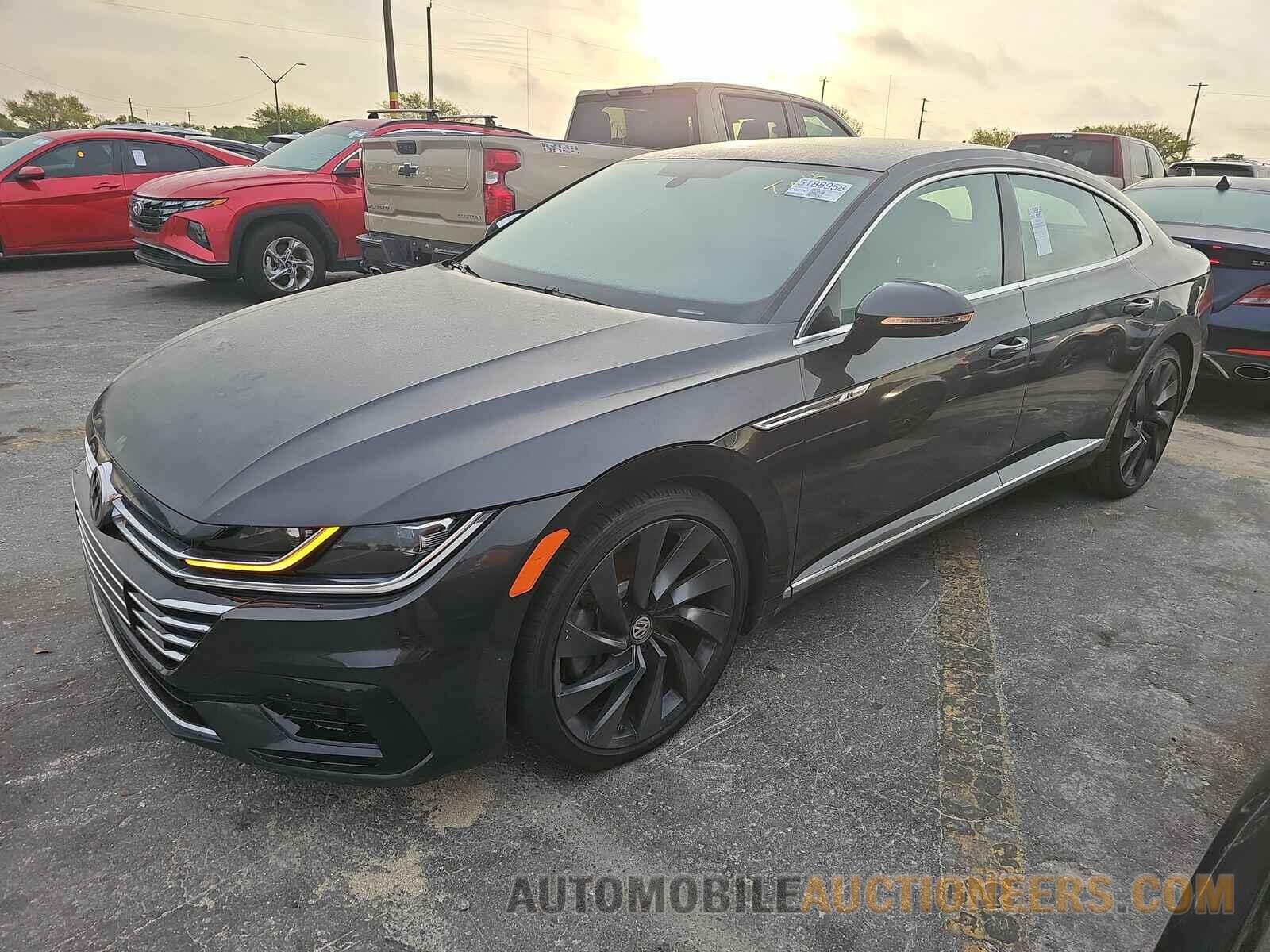 WVWHR7ANXLE014426 Volkswagen Arteon 2020