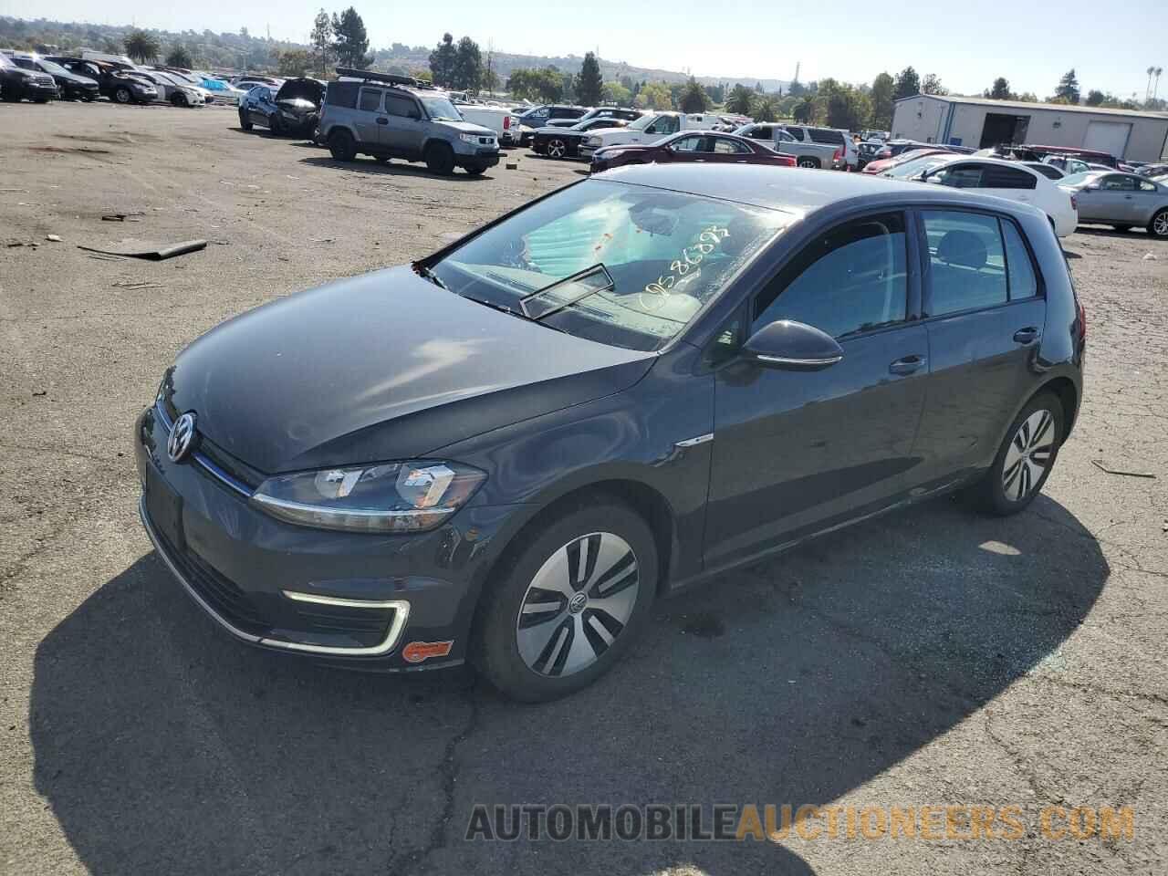 WVWKR7AU3KW915739 VOLKSWAGEN GOLF 2019