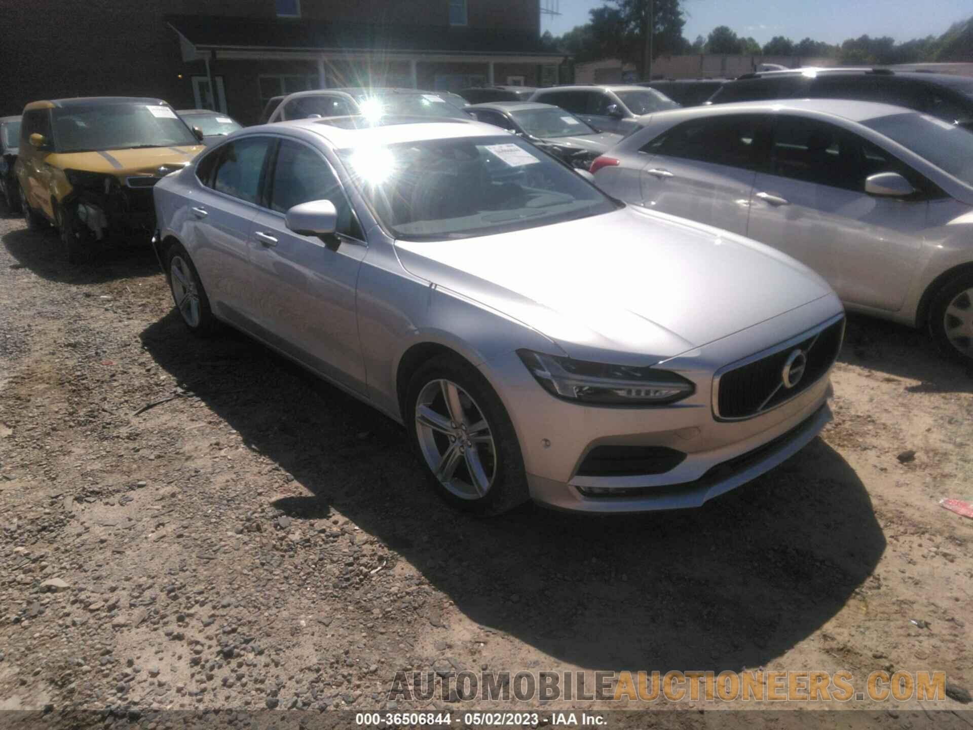 YV1102AK4H1013754 VOLVO S90 2017