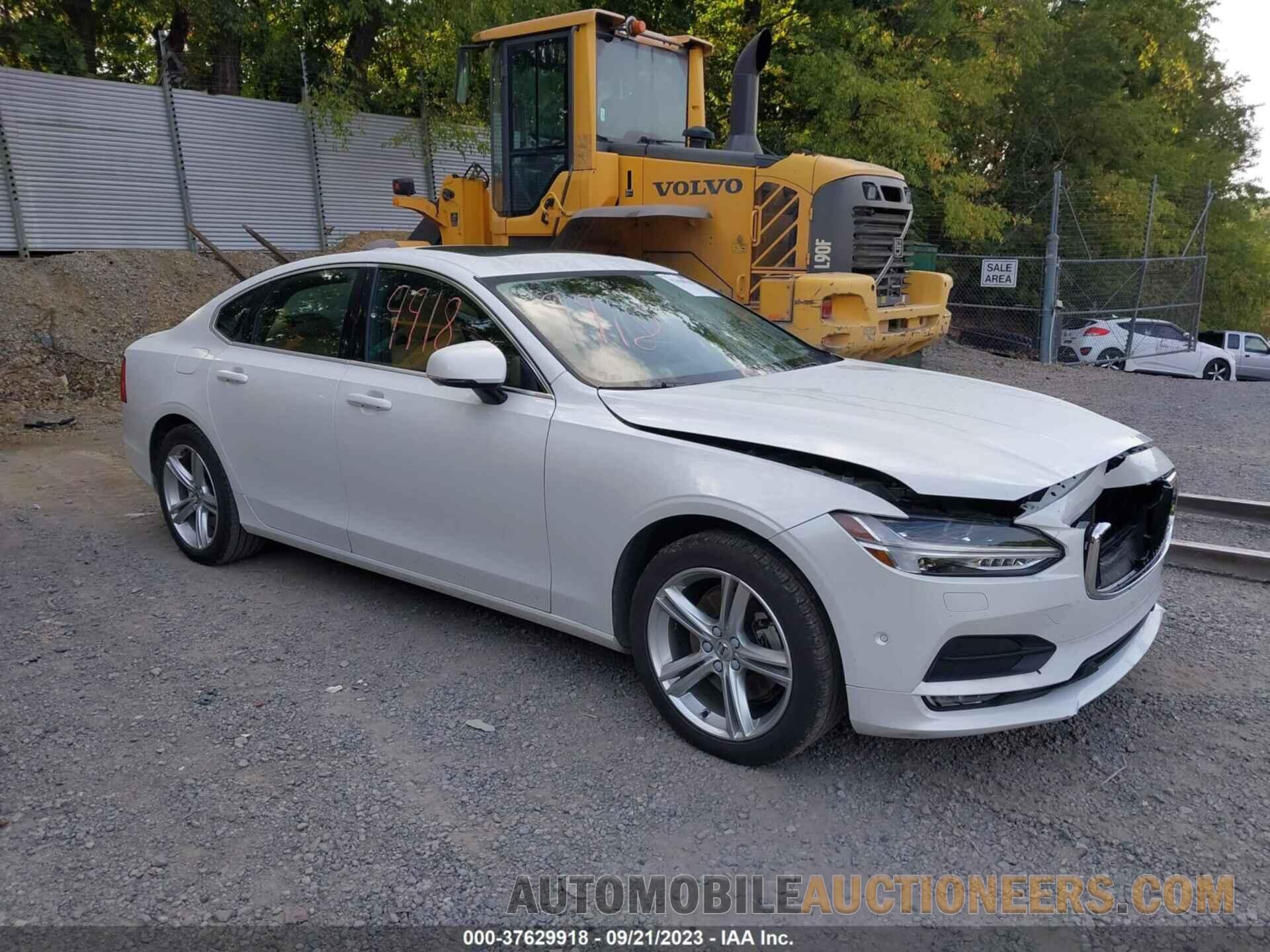 YV1102AK9H1007027 VOLVO S90 2017