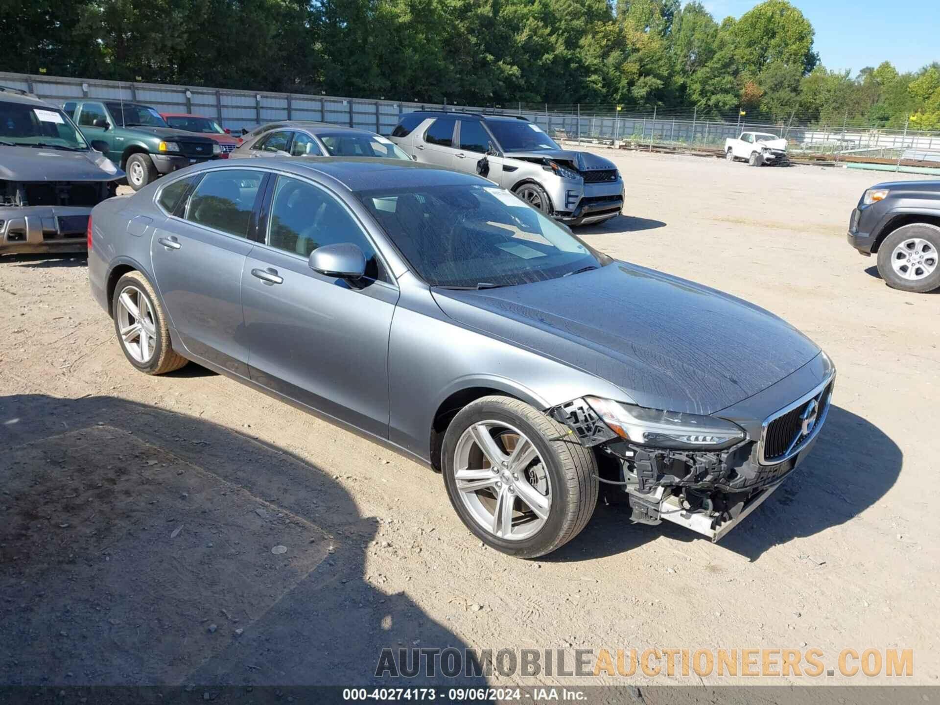 YV1102AK9H1008579 VOLVO S90 2017