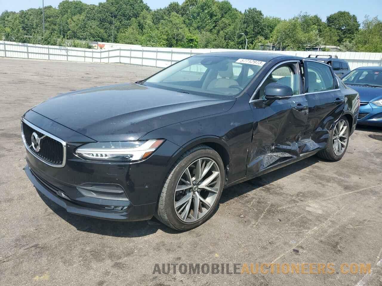 YV1102AKXH1009921 VOLVO S90 2017