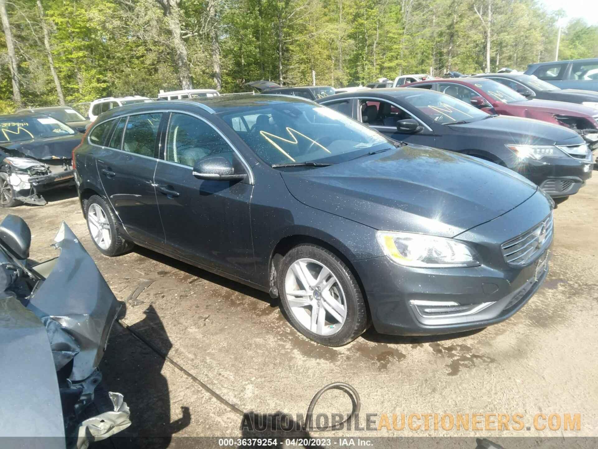 YV126MEB1F1208023 VOLVO V60 2015