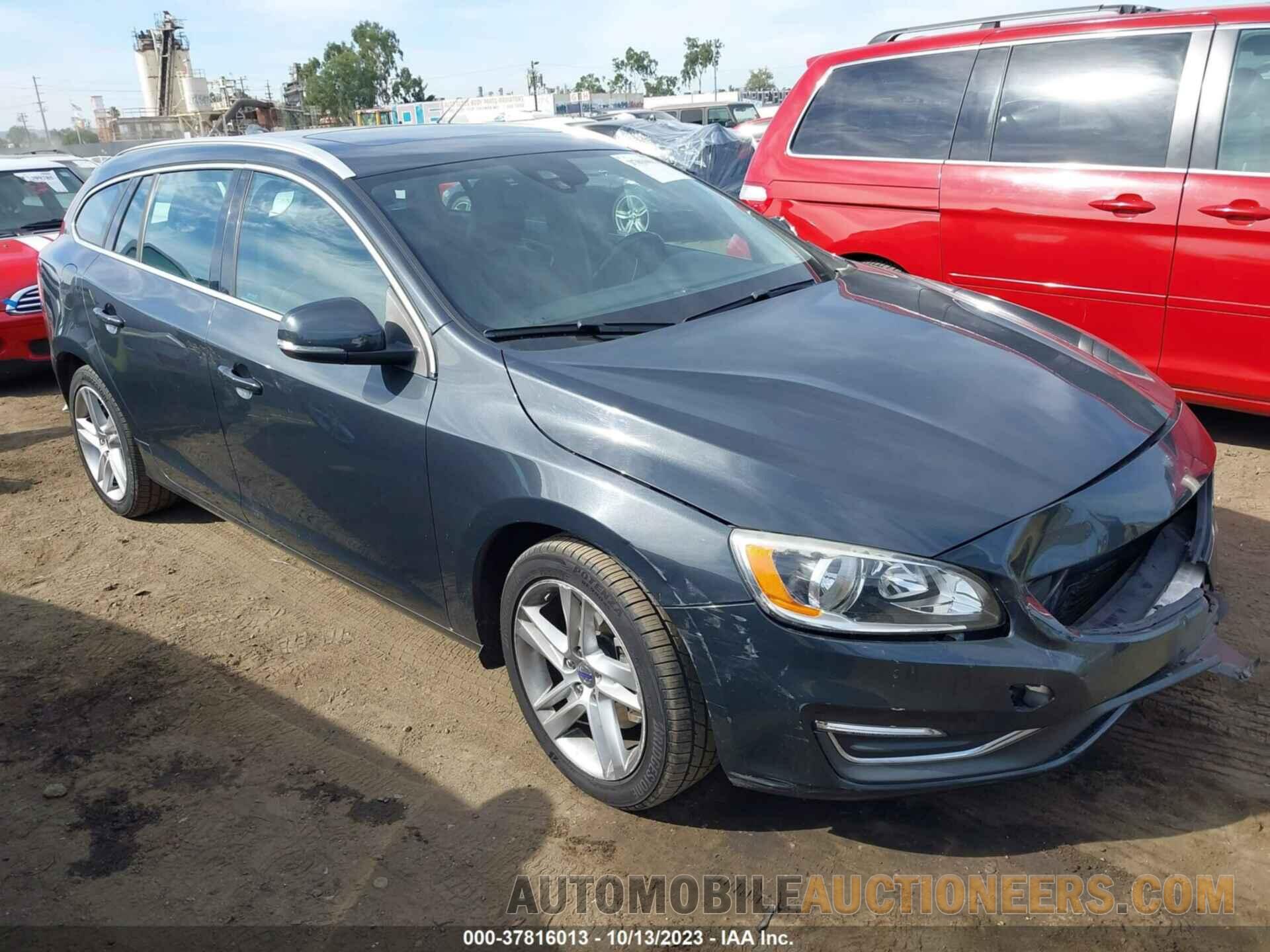 YV126MEB7F1207877 VOLVO V60 2015