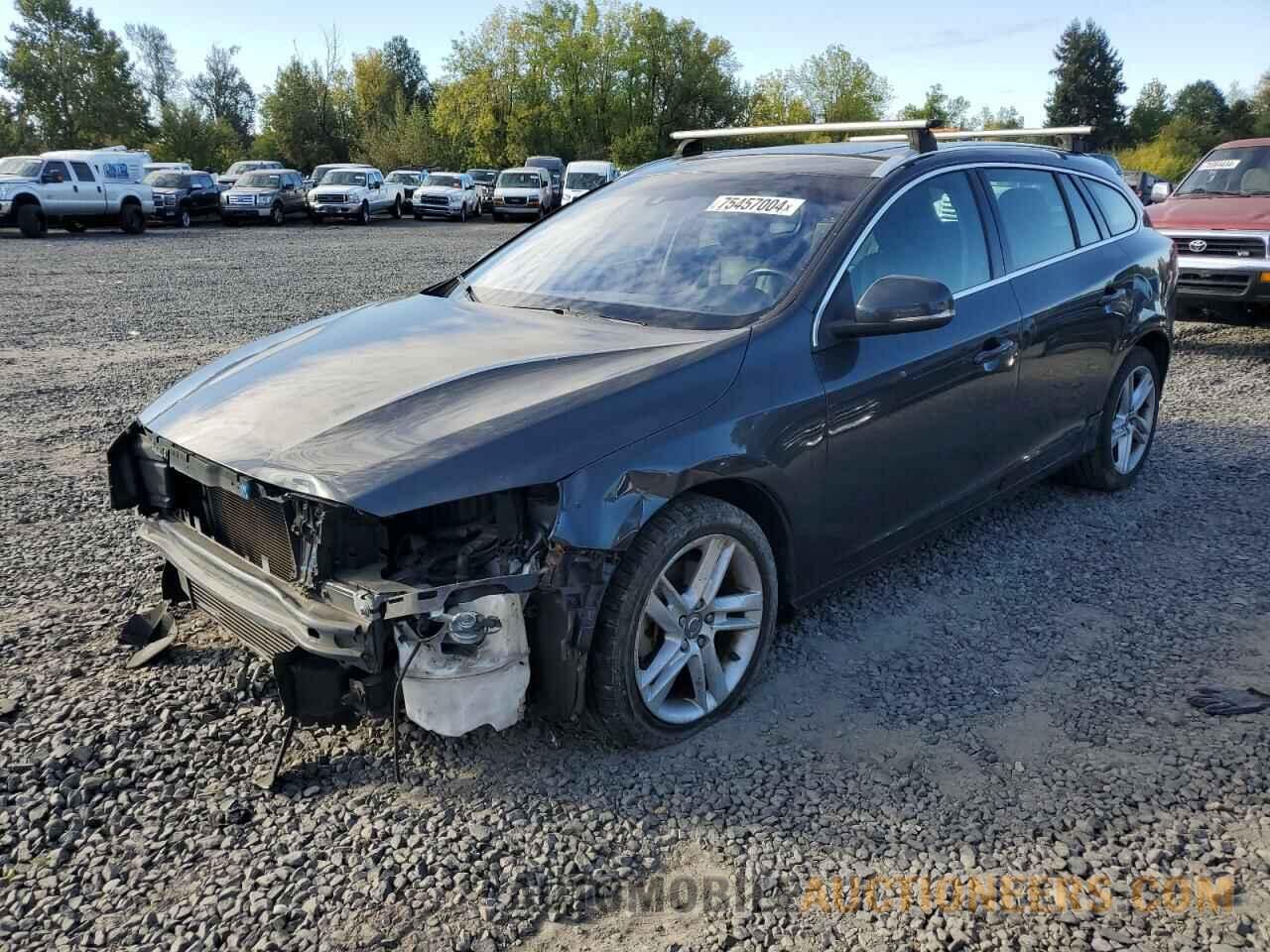 YV126MEBXF1192999 VOLVO V60 2015