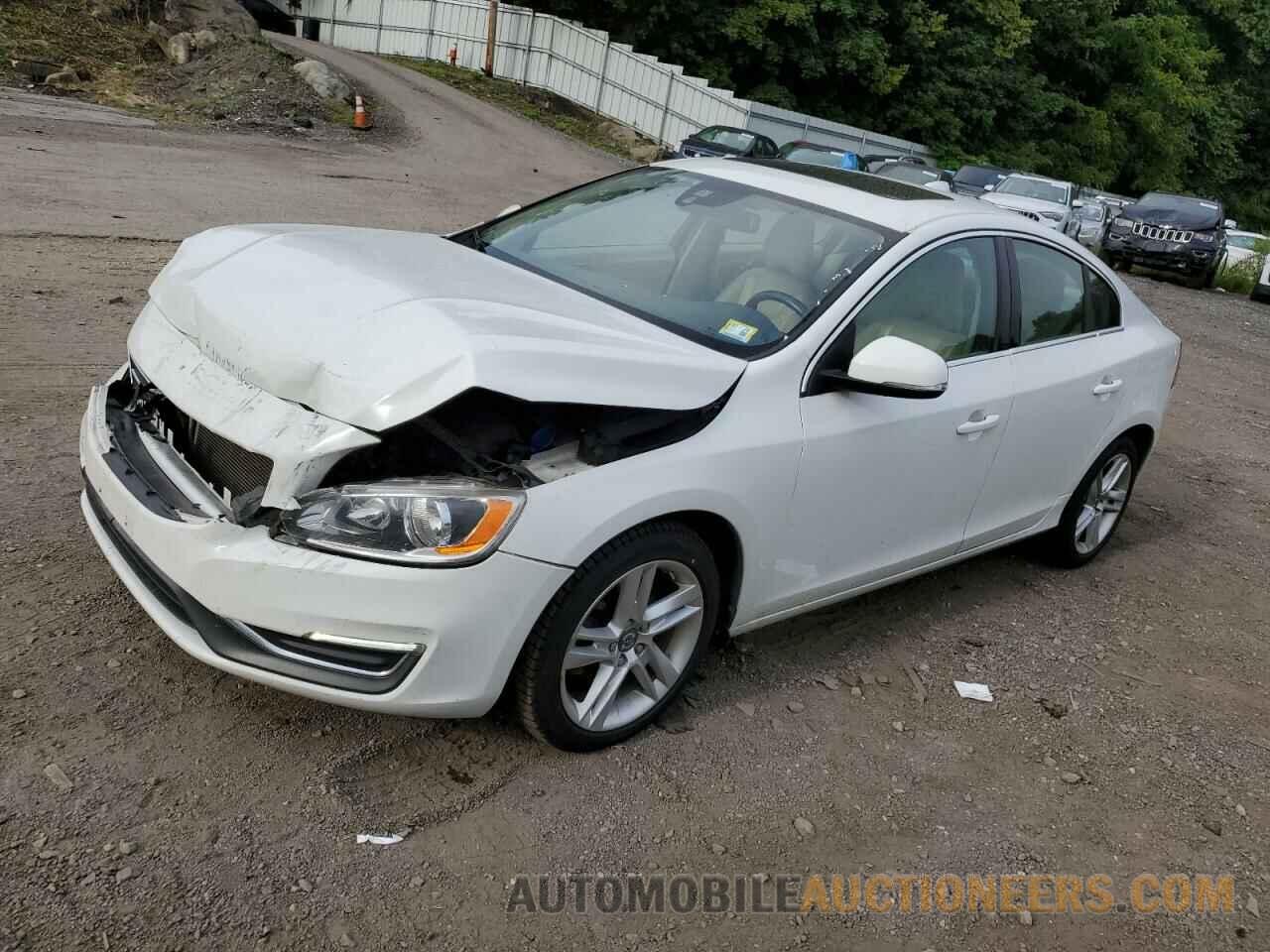 YV126MFC6F1301501 VOLVO S60 2015