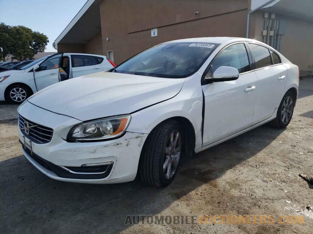 YV126MFJXG2407914 VOLVO S60 2016