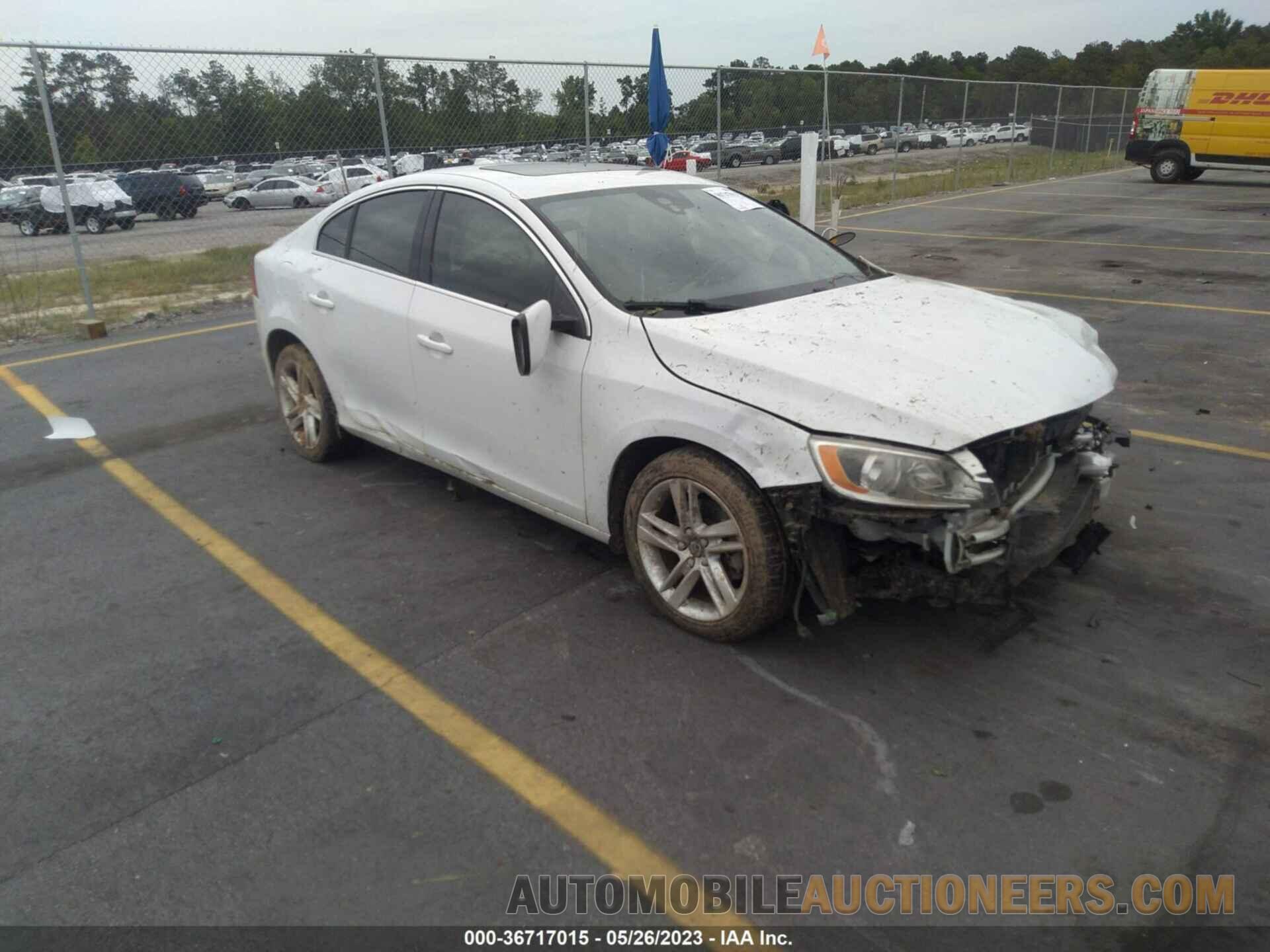 YV126MFK0F2364532 VOLVO S60 2015