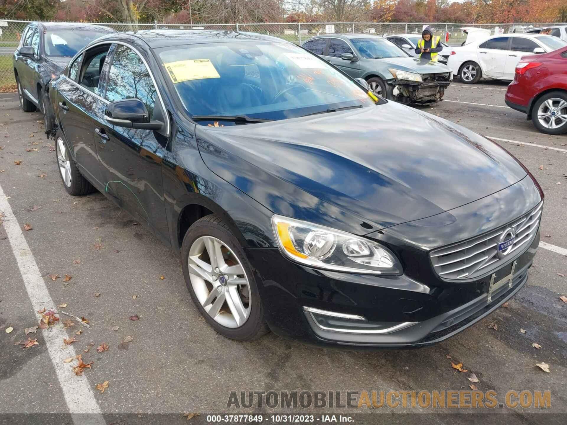 YV126MFK2F1365610 VOLVO S60 2015