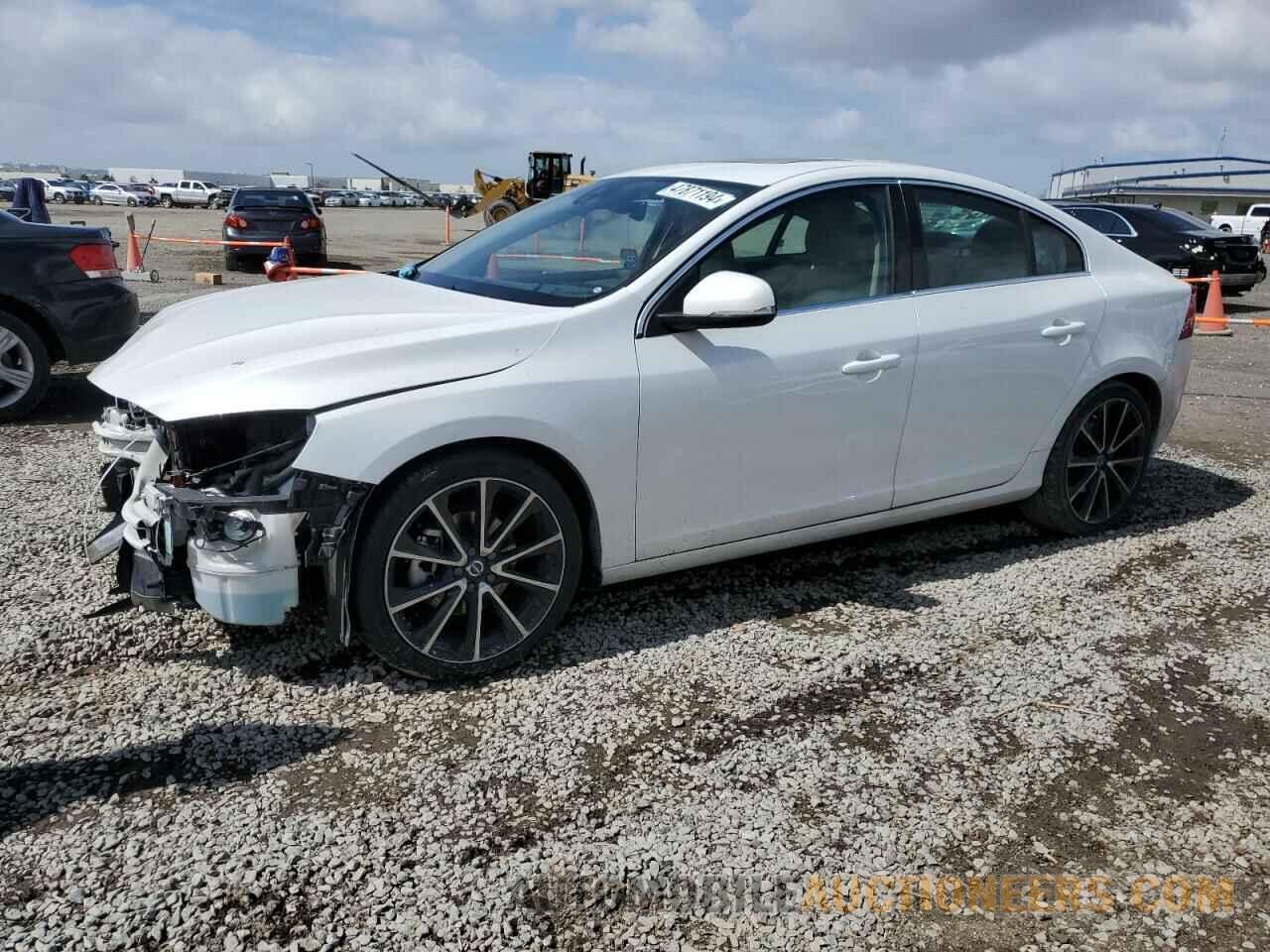 YV126MFK2G2413862 VOLVO S60 2016