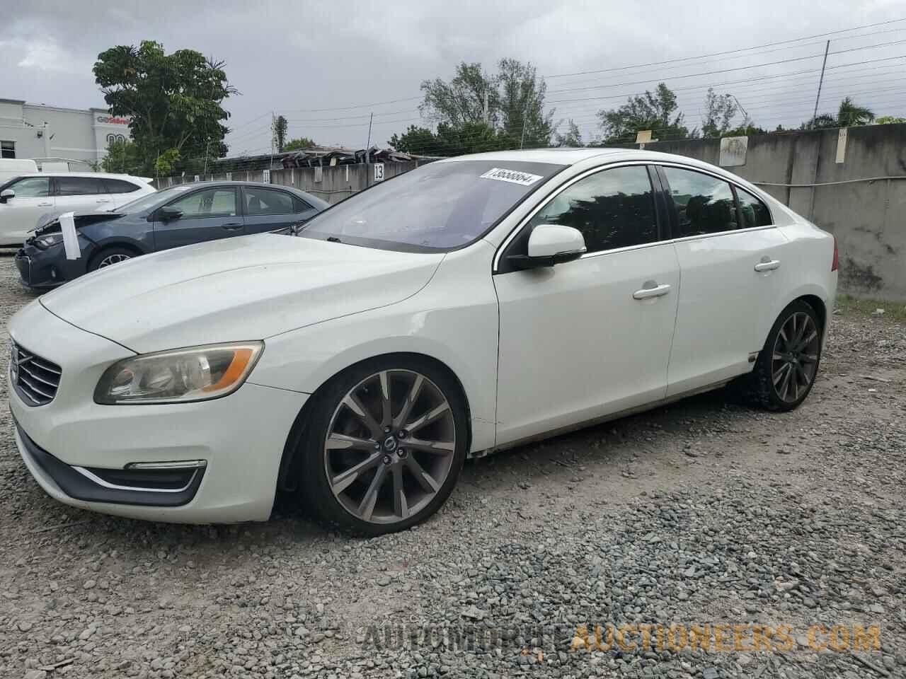 YV126MFK3F1342076 VOLVO S60 2015