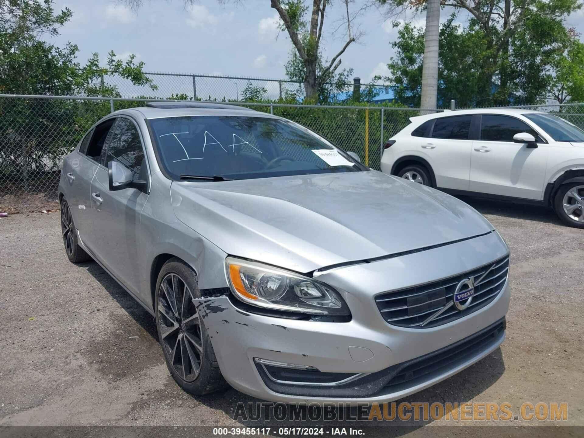 YV126MFK3G2413899 VOLVO S60 2016