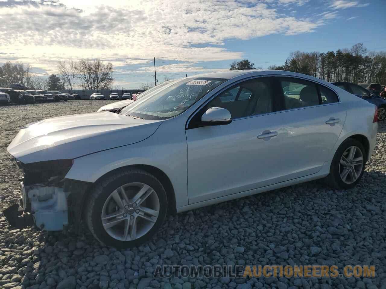 YV126MFK5F2360864 VOLVO S60 2015