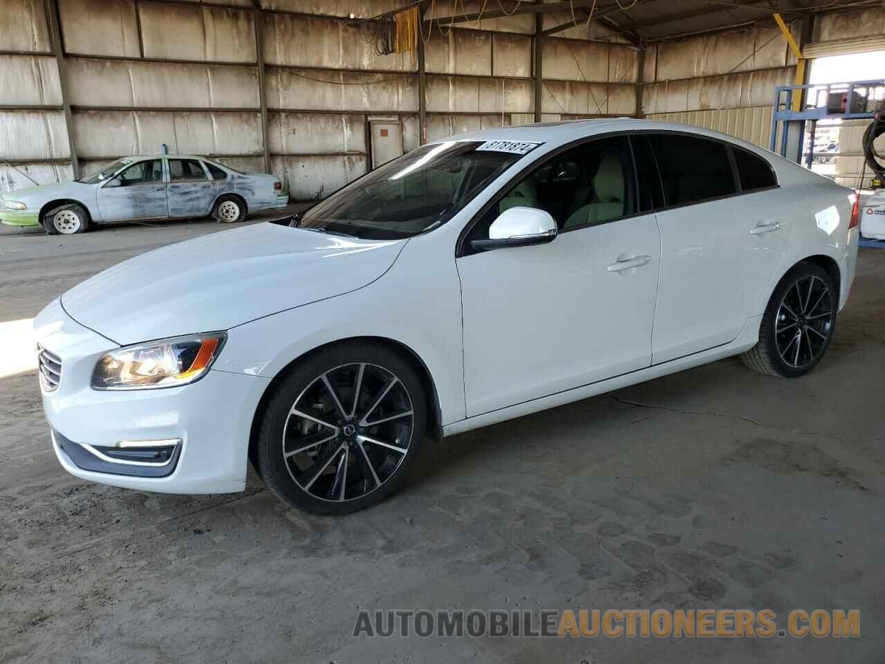 YV126MFK5G2392490 VOLVO S60 2016