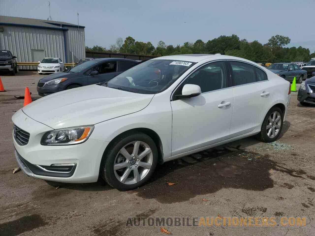 YV126MFK5G2402211 VOLVO S60 2016