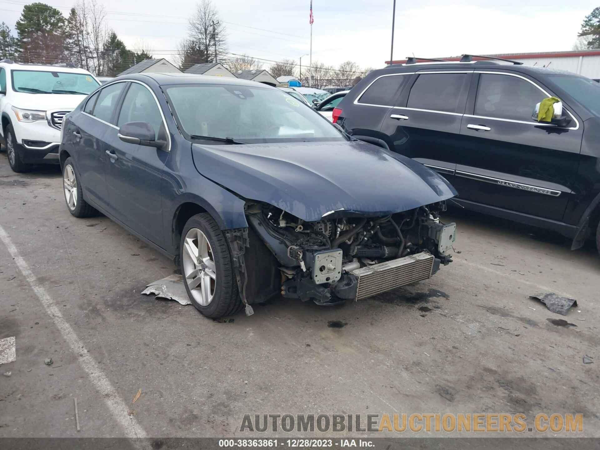 YV126MFK7F1342288 VOLVO S60 2015