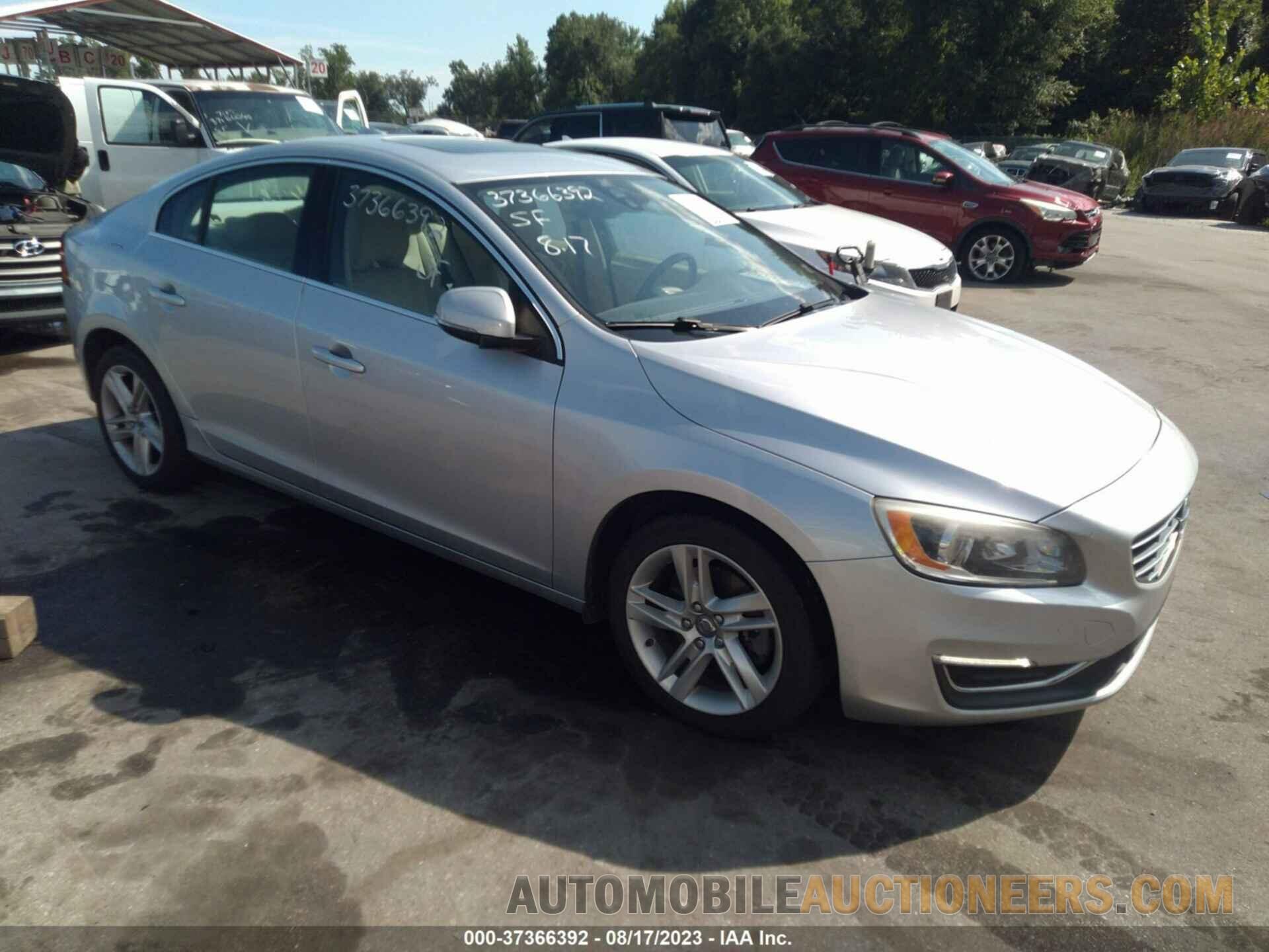 YV126MFK7F2332483 VOLVO S60 2015