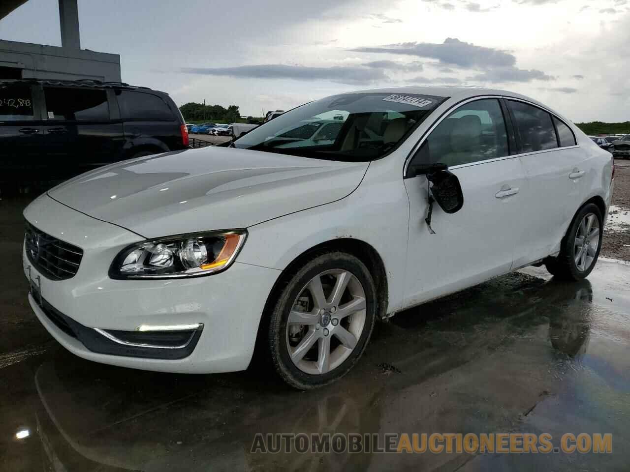 YV126MFK7G2410293 VOLVO S60 2016