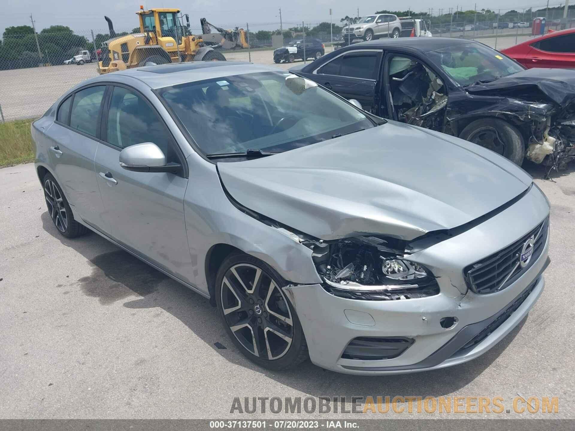 YV126MFL3H2426064 VOLVO S60 2017