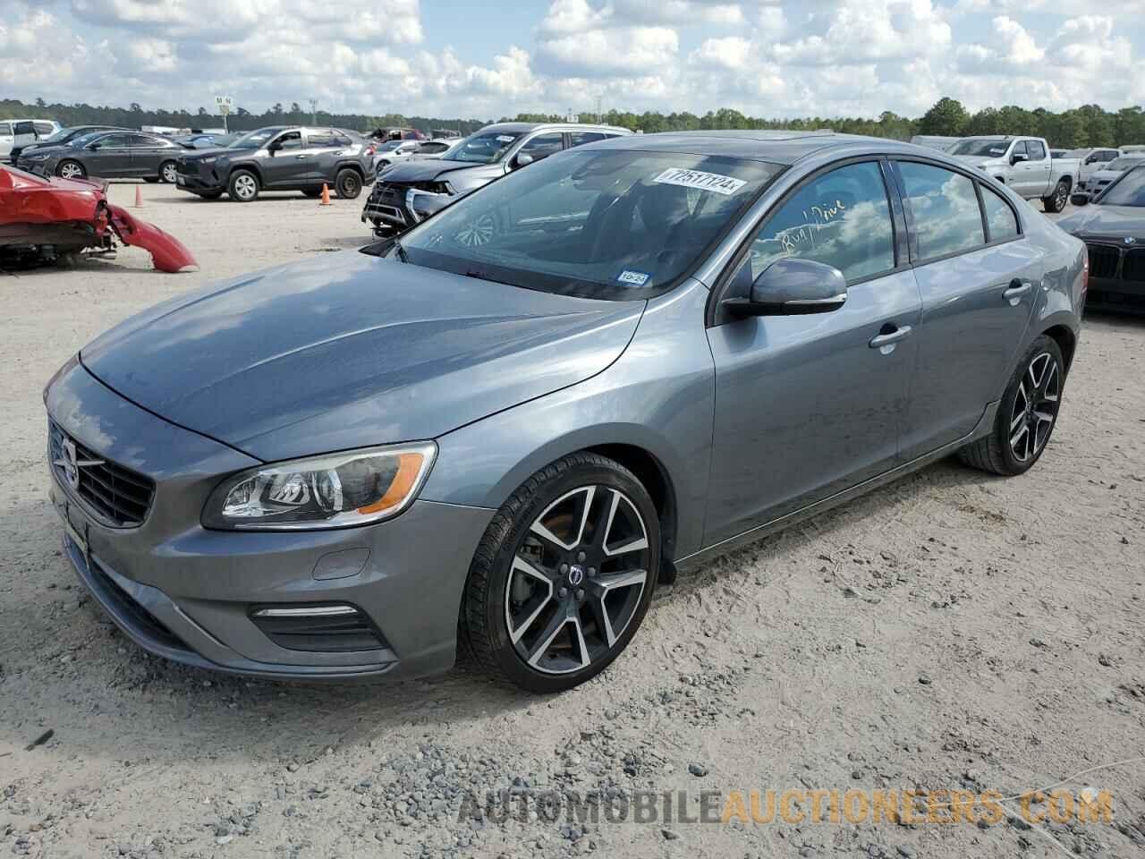 YV126MFL4J2452338 VOLVO S60 2018