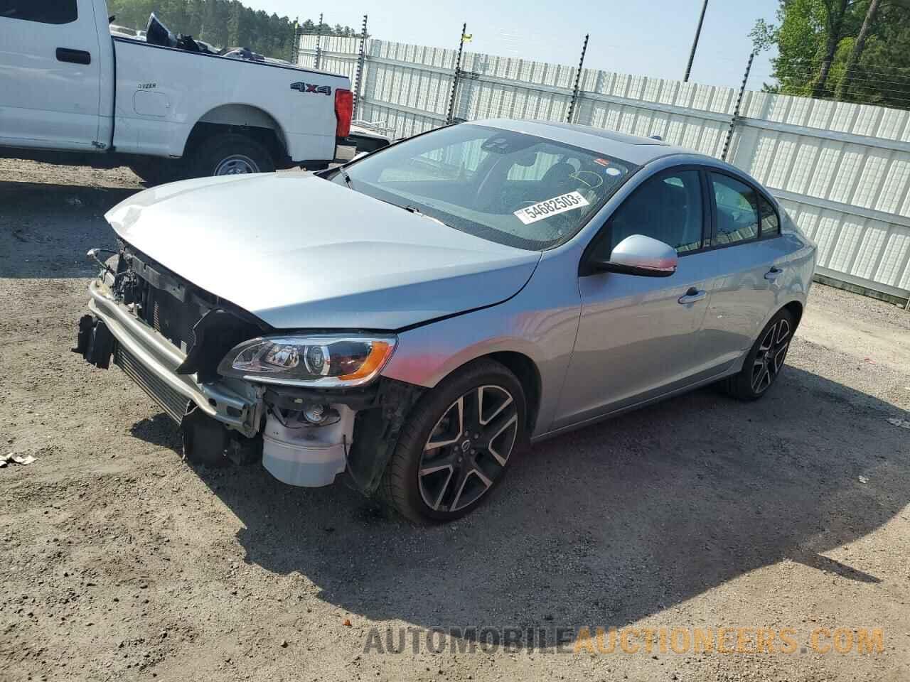 YV126MFL6H2436068 VOLVO S60 2017