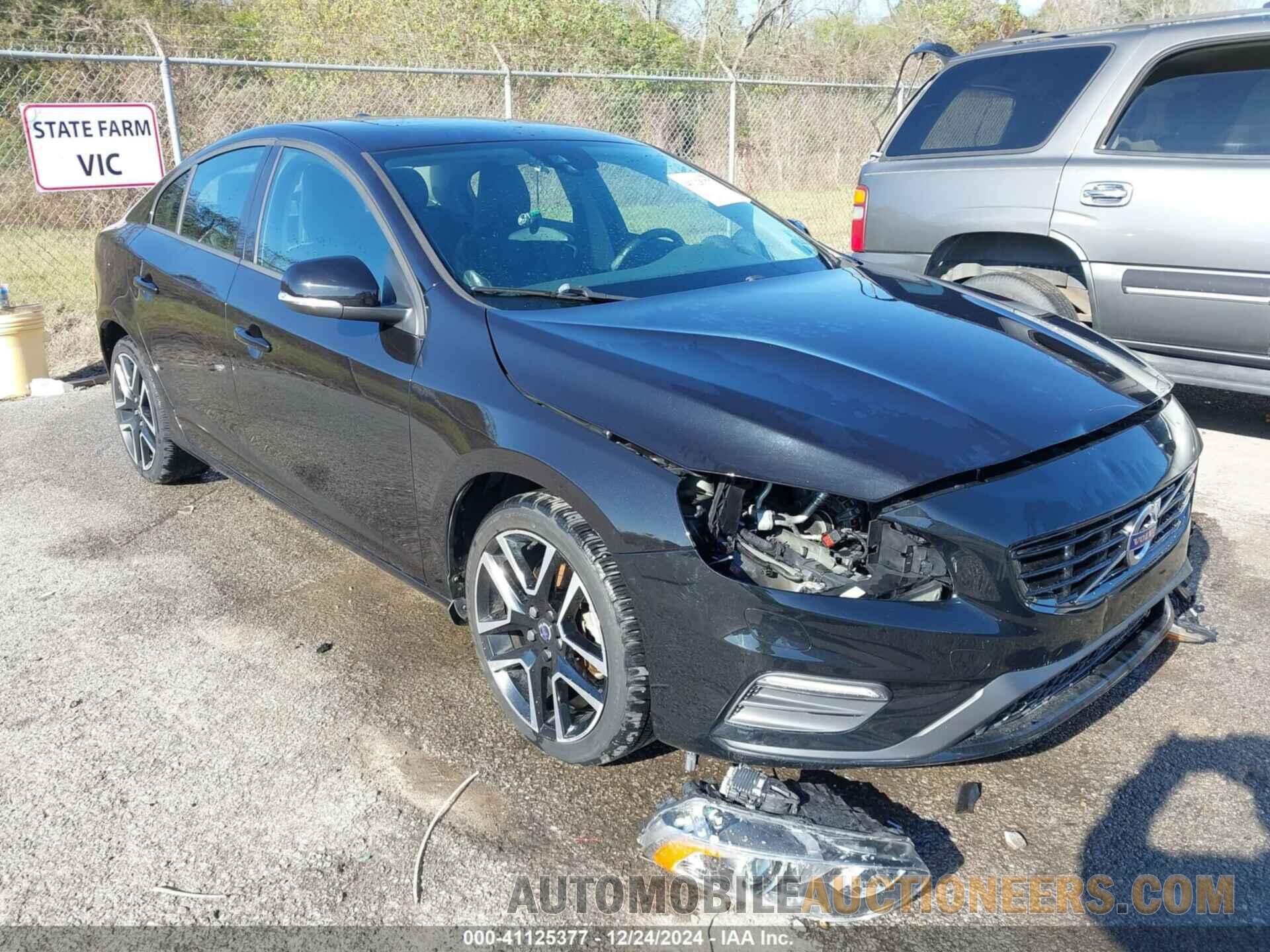 YV126MFL6H2437799 VOLVO S60 2017