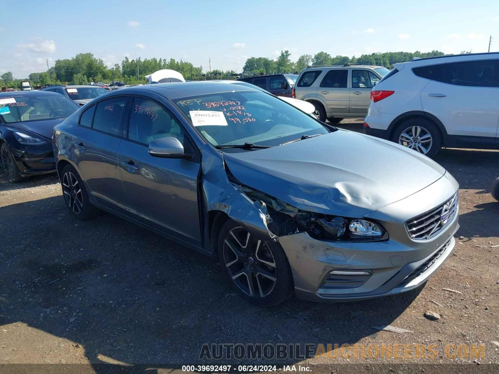 YV126MFL8H2420082 VOLVO S60 2017