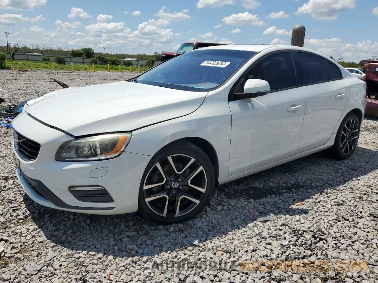 YV126MFL8H2423581 VOLVO S60 2017