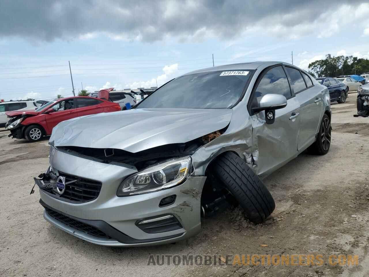 YV126MFL8H2430790 VOLVO S60 2017