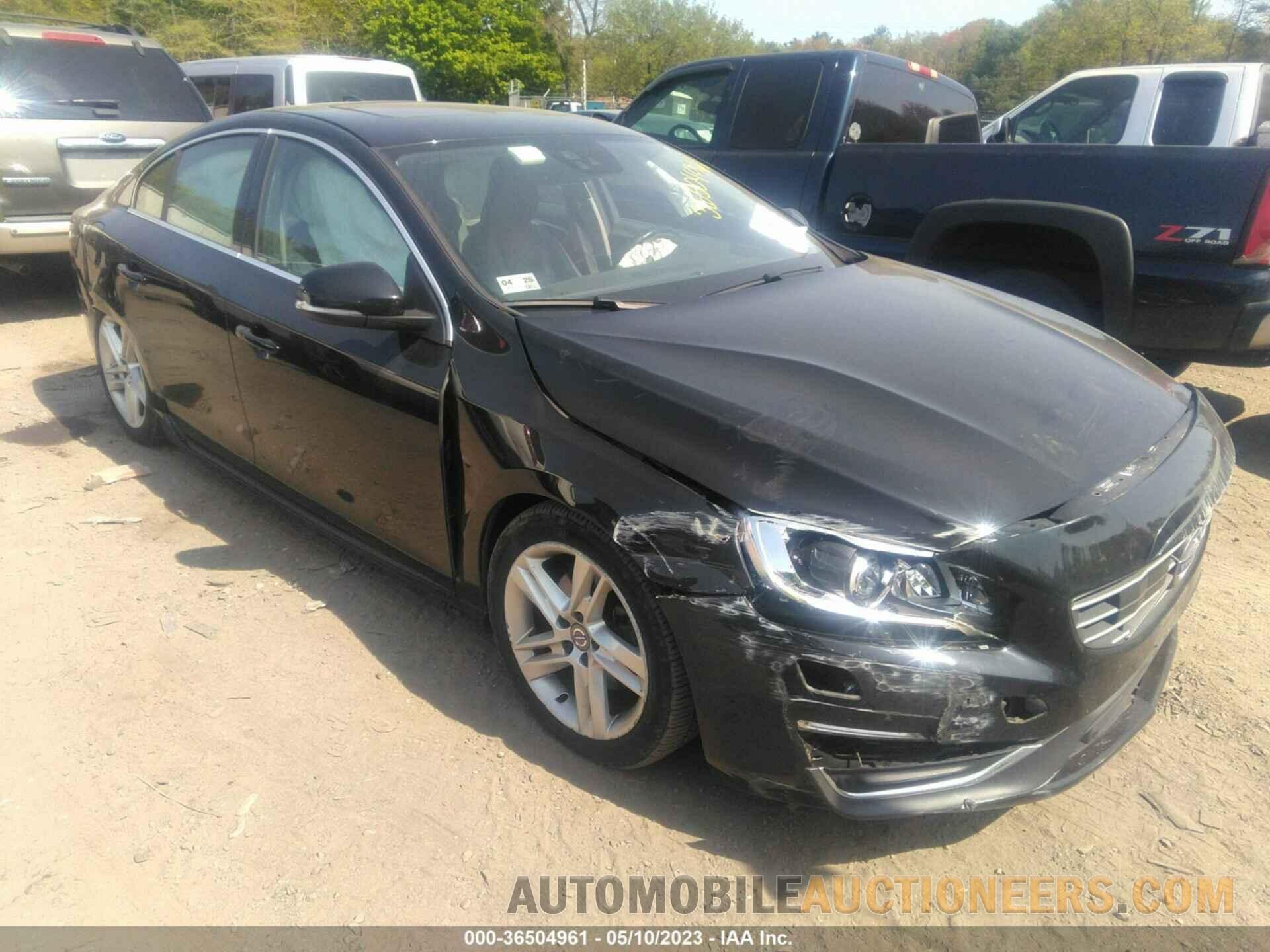 YV126MFM0F1355661 VOLVO S60 2015