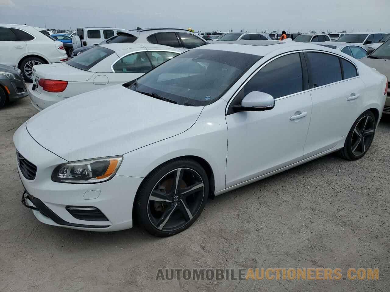 YV126MFP4G2394405 VOLVO S60 2016