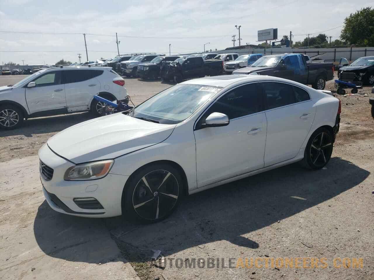 YV126MFP4G2395358 VOLVO S60 2016