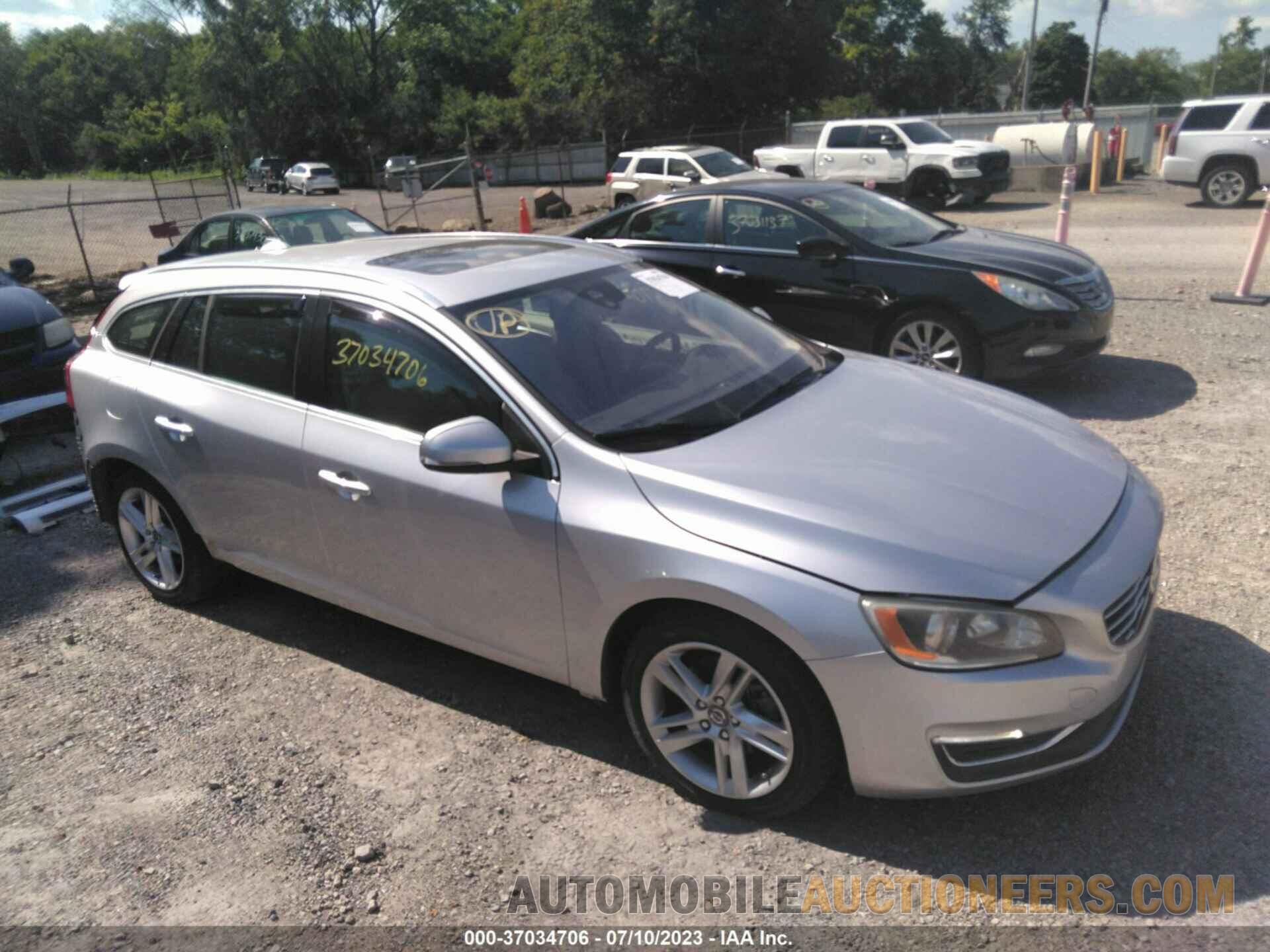 YV140MEB2F1190643 VOLVO V60 2015