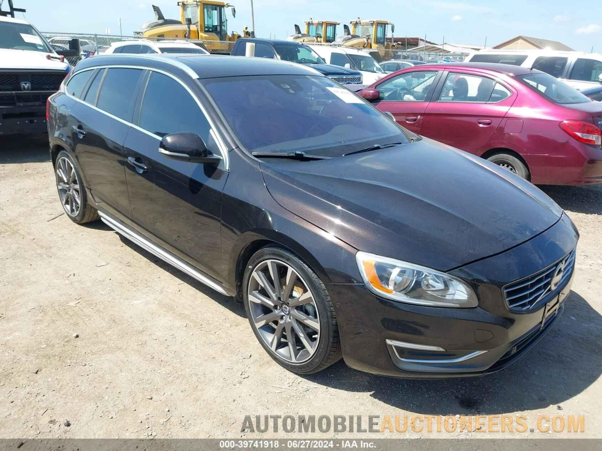 YV140MEB9F1186721 VOLVO V60 2015