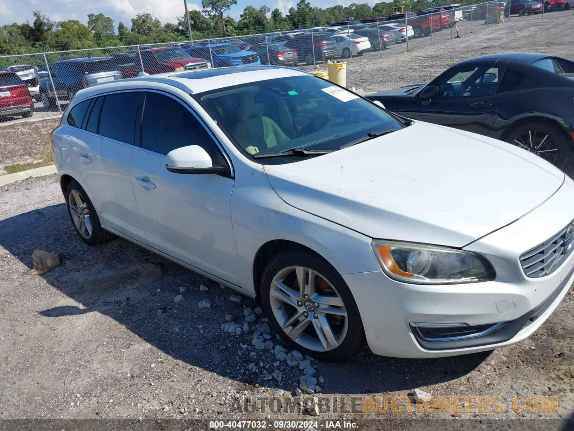 YV140MEC1F1201589 VOLVO V60 2015