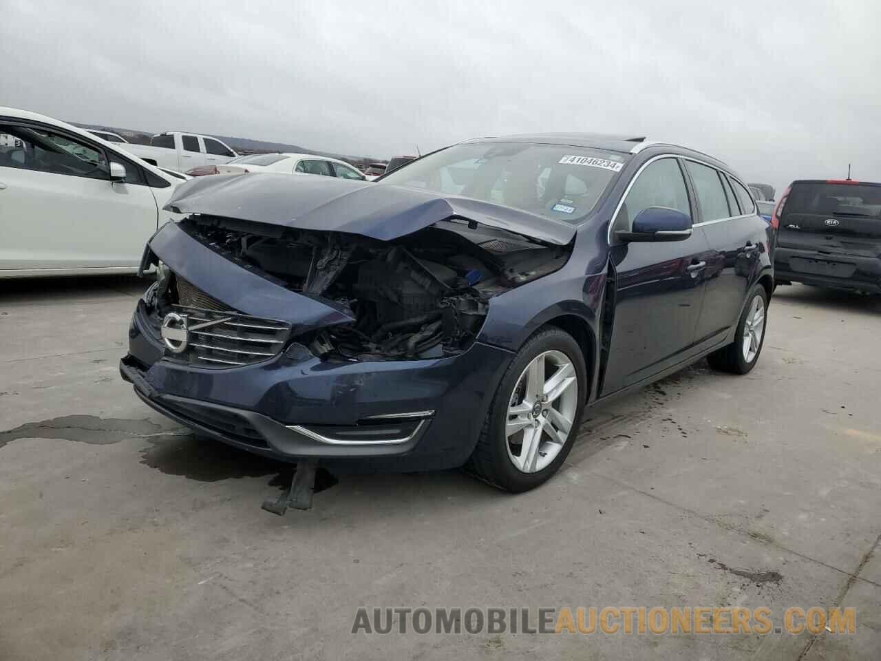 YV140MECXF1213854 VOLVO V60 2015