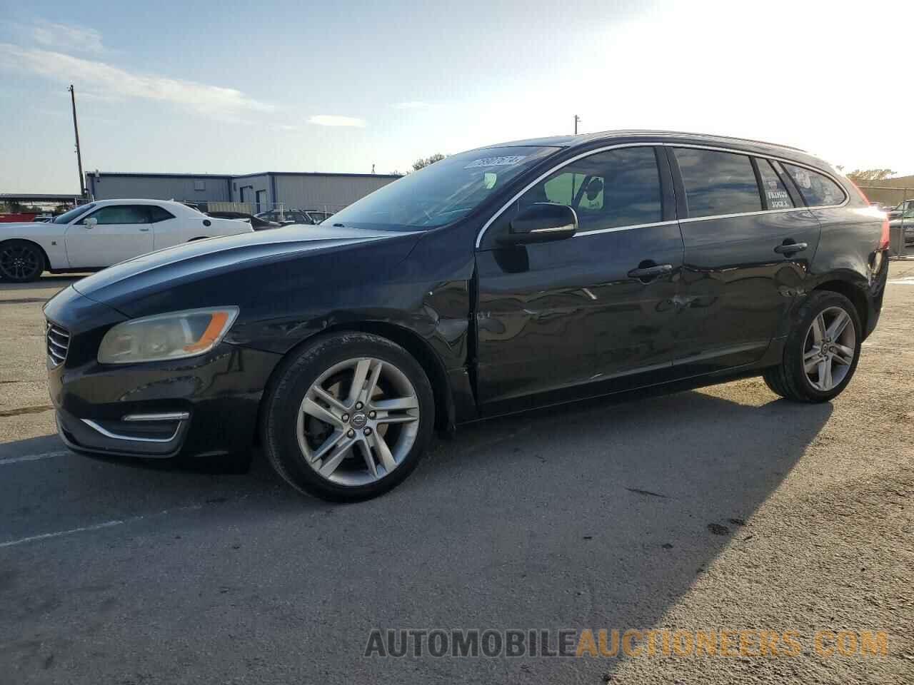 YV140MED0F1208557 VOLVO V60 2015