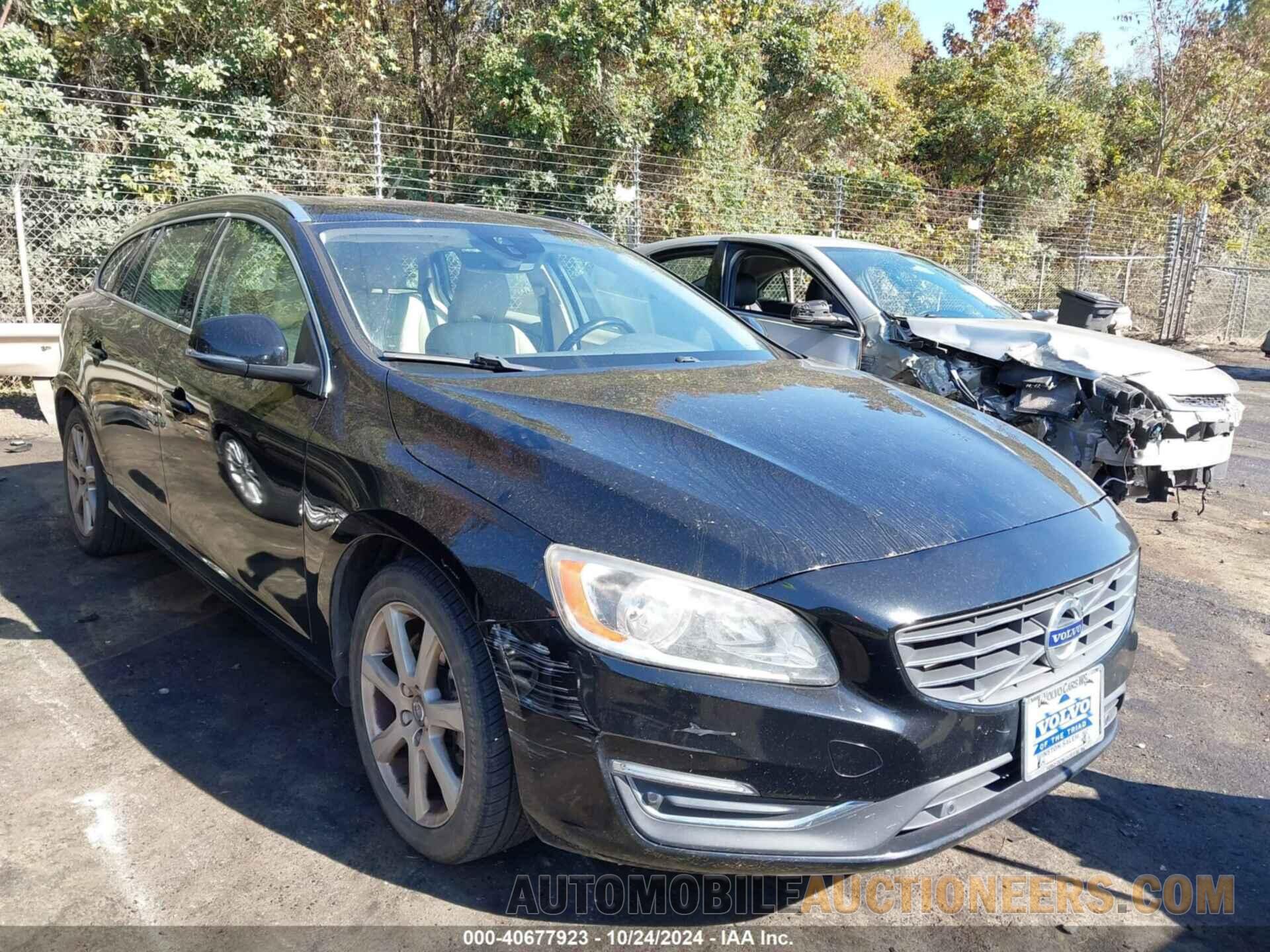 YV140MEK0G1294842 VOLVO V60 2016