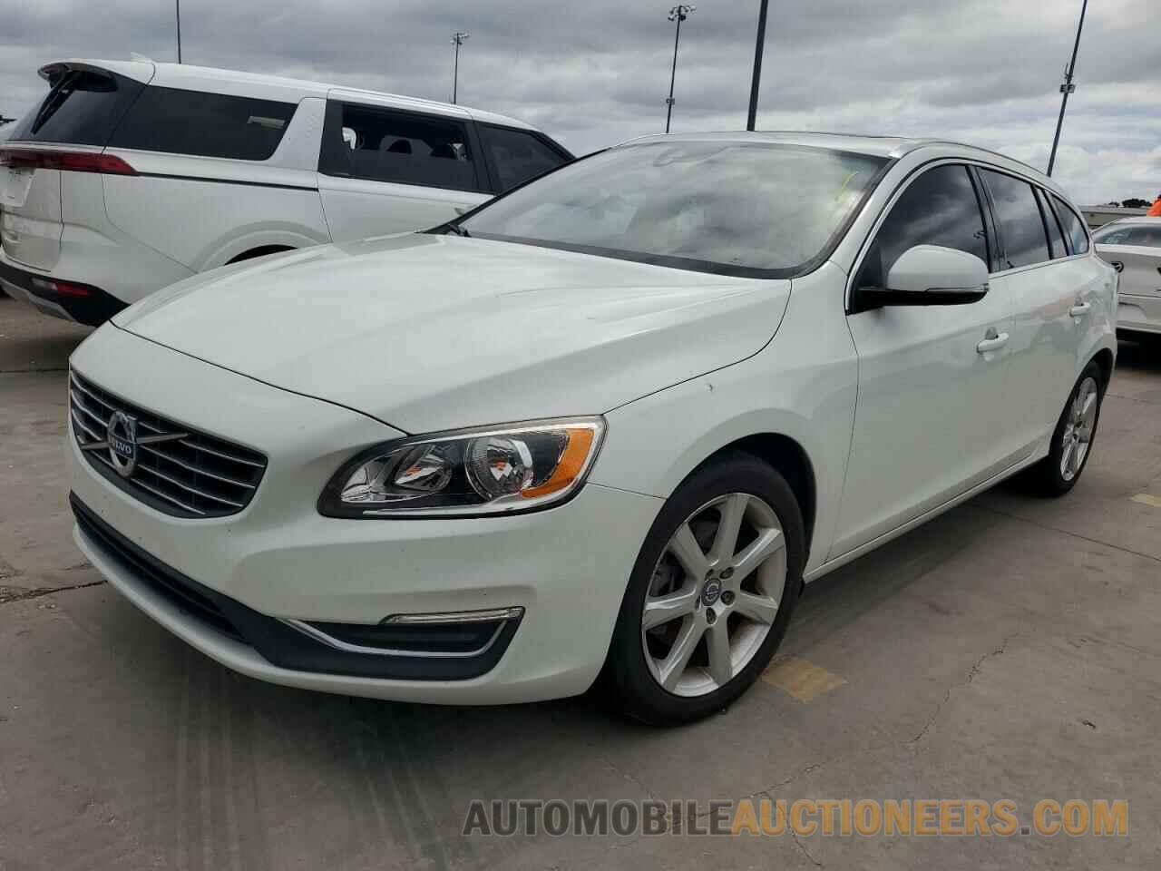 YV140MEK1H1347758 VOLVO V60 2017