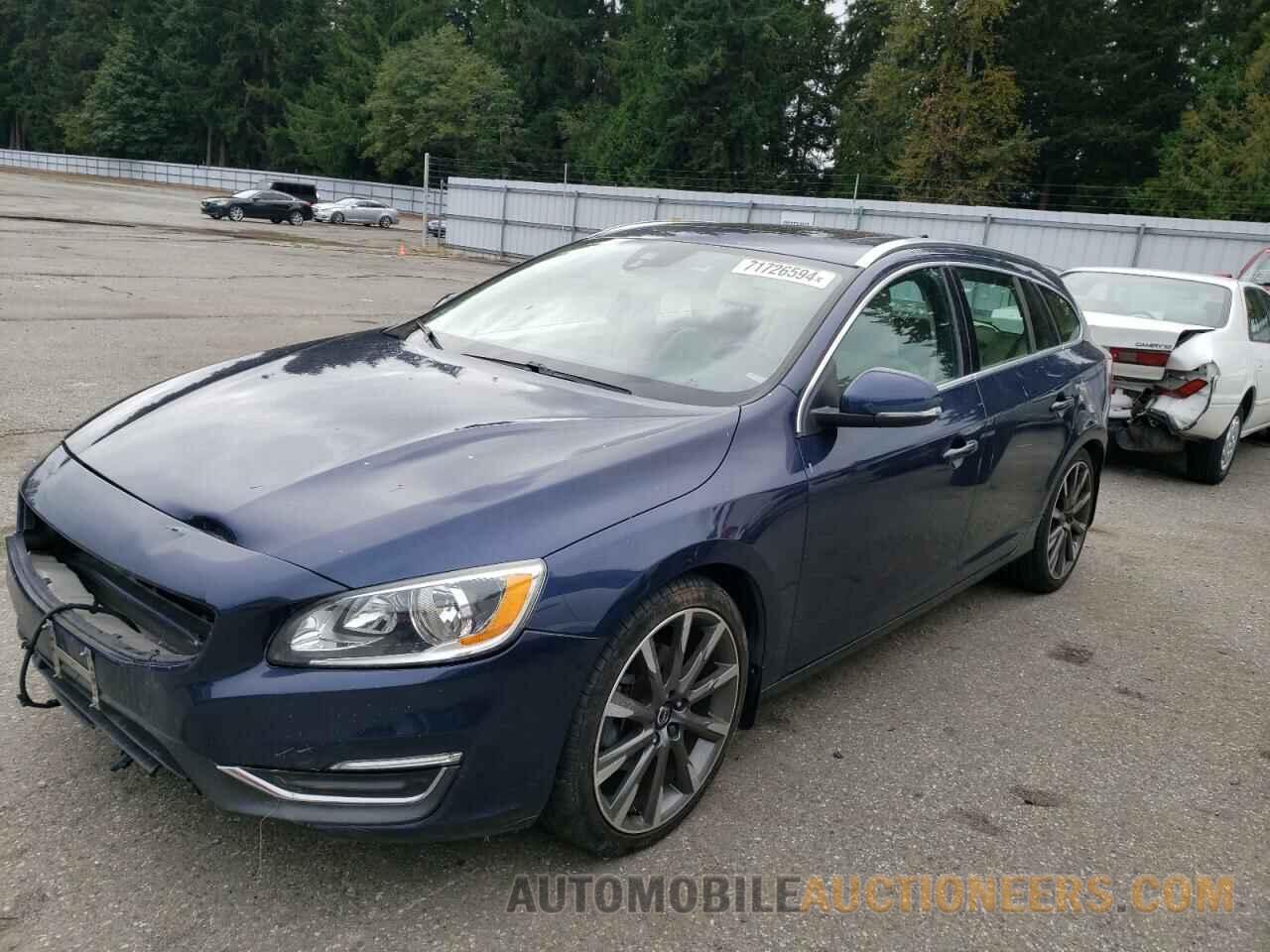 YV140MEK2F1260349 VOLVO V60 2015