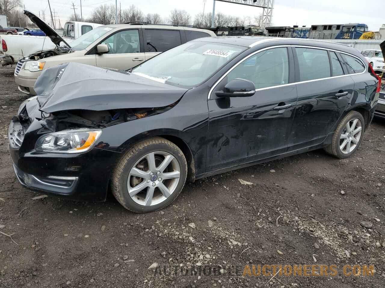 YV140MEK2H1333125 VOLVO V60 2017