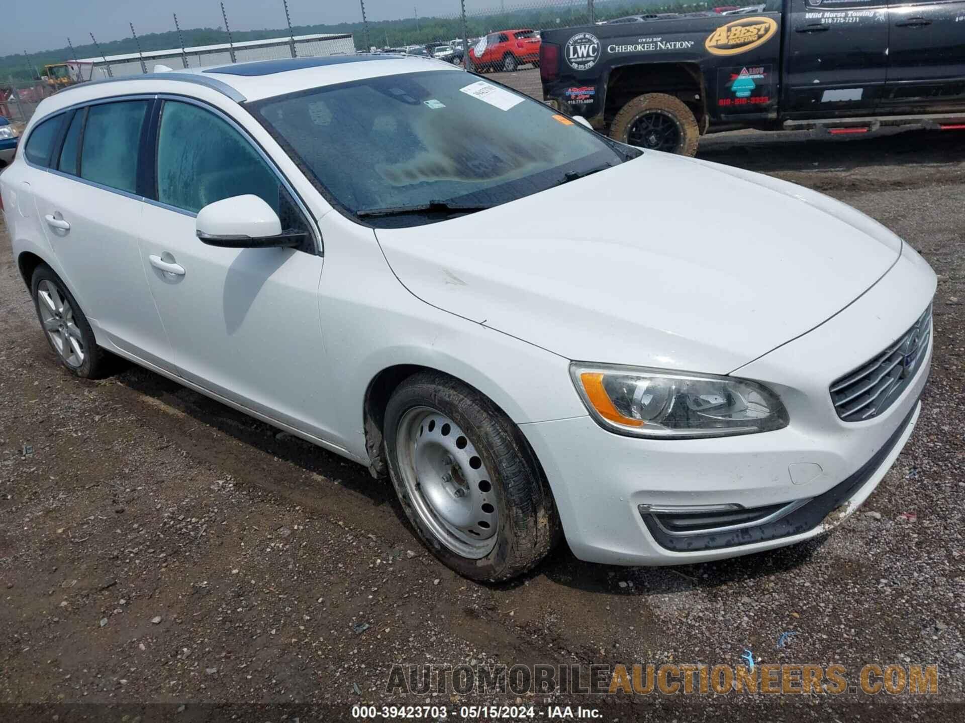 YV140MEK2H1333206 VOLVO V60 2017