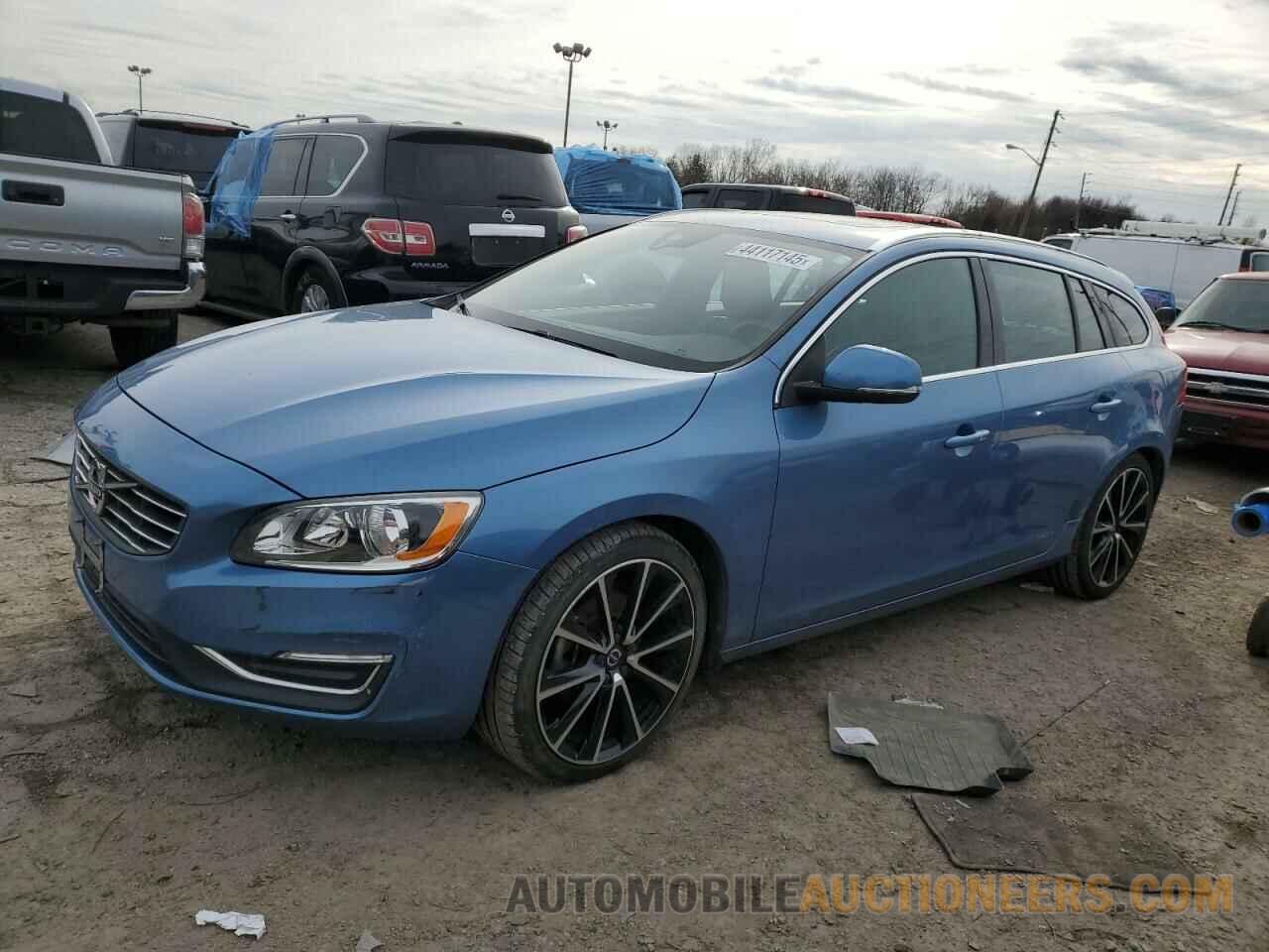 YV140MEK3G1294009 VOLVO V60 2016