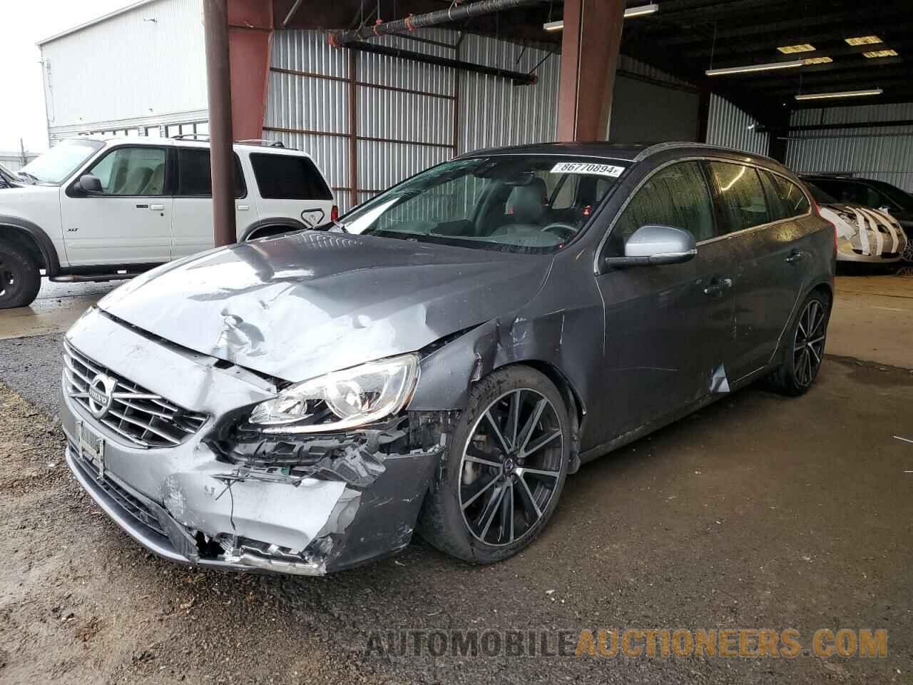 YV140MEK3H1339550 VOLVO V60 2017